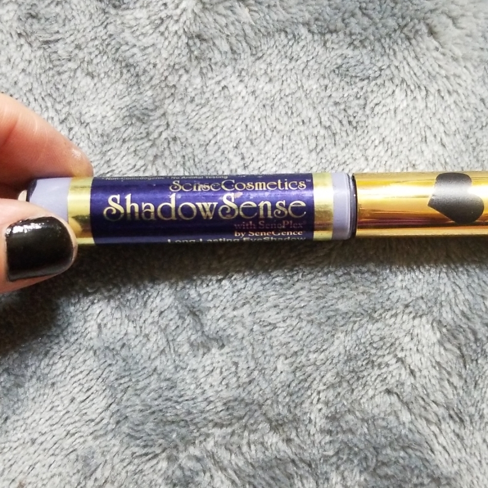 Senegence eyeshadow silver violet